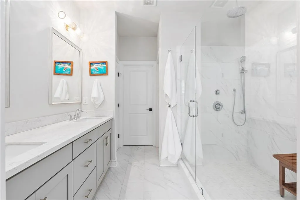 255 Franklin Road, Atlanta, Georgia 30342, 3 Bedrooms Bedrooms, ,3 BathroomsBathrooms,Residential,Sold,255 Franklin Road,7208281