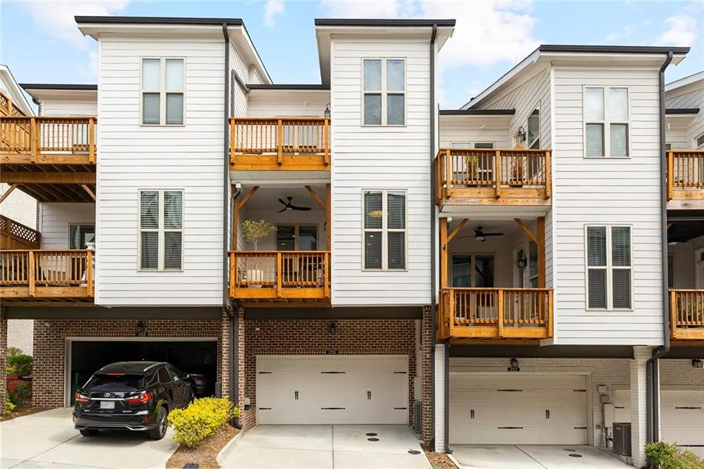 255 Franklin Road, Atlanta, Georgia 30342, 3 Bedrooms Bedrooms, ,3 BathroomsBathrooms,Residential,Sold,255 Franklin Road,7208281