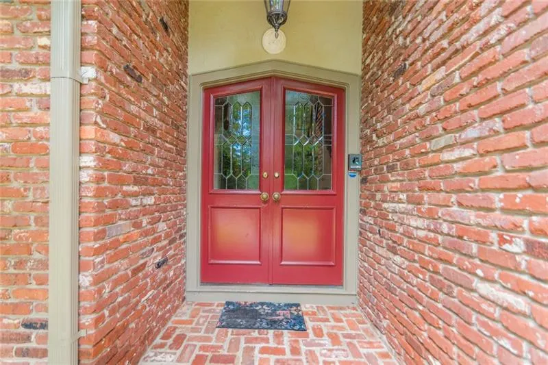 120 River North Drive, Sandy Springs, Georgia 30328, 6 Bedrooms Bedrooms, ,4 BathroomsBathrooms,Residential,Sold,120 River North Drive,6591108