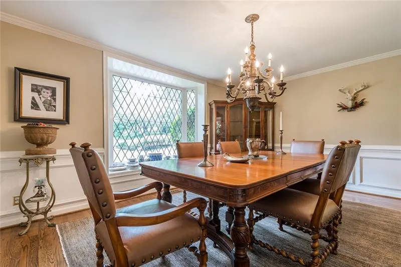 120 River North Drive, Sandy Springs, Georgia 30328, 6 Bedrooms Bedrooms, ,4 BathroomsBathrooms,Residential,Sold,120 River North Drive,6591108