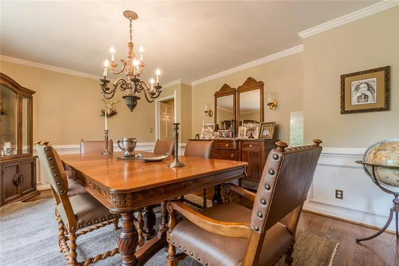 120 River North Drive, Sandy Springs, Georgia 30328, 6 Bedrooms Bedrooms, ,4 BathroomsBathrooms,Residential,Sold,120 River North Drive,6591108