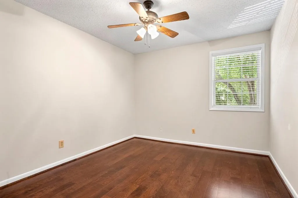 6900 Roswell Road Road Unit G3, Atlanta, Georgia 30328, 3 Bedrooms Bedrooms, ,2 BathroomsBathrooms,Residential,Sold,6900 Roswell Road Road Unit G3,7099372