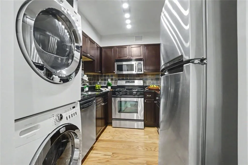 2479 Peachtree Road Ne Unit #1203, Atlanta, Georgia 30305, 1 Bedroom Bedrooms, 0 ,1 BathroomBathrooms,Residential,For Sale,2479 Peachtree Road Ne Unit #1203,7788453