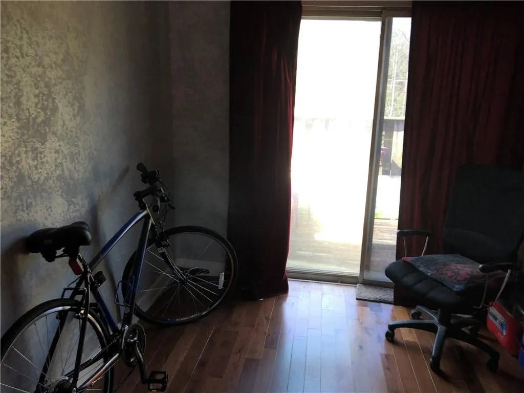 5660 Kingsport Drive Unit 6, Atlanta, Georgia 30342, 2 Bedrooms Bedrooms, ,1 BathroomBathrooms,Residential,Sold,5660 Kingsport Drive Unit 6,6528164