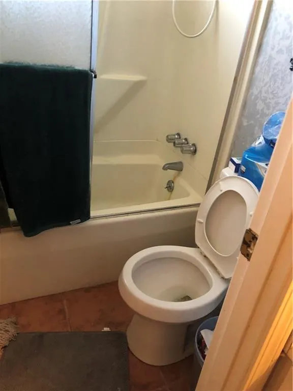 5660 Kingsport Drive Unit 6, Atlanta, Georgia 30342, 2 Bedrooms Bedrooms, ,1 BathroomBathrooms,Residential,Sold,5660 Kingsport Drive Unit 6,6528164