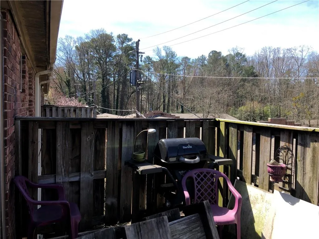 5660 Kingsport Drive Unit 6, Atlanta, Georgia 30342, 2 Bedrooms Bedrooms, ,1 BathroomBathrooms,Residential,Sold,5660 Kingsport Drive Unit 6,6528164