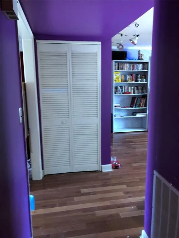 5660 Kingsport Drive Unit 6, Atlanta, Georgia 30342, 2 Bedrooms Bedrooms, ,1 BathroomBathrooms,Residential,Sold,5660 Kingsport Drive Unit 6,6528164