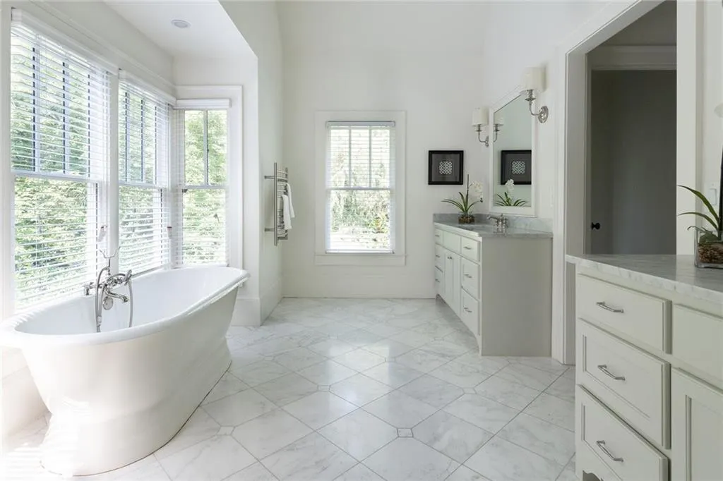 790 Brook Park Place, Atlanta, Georgia 30342, 6 Bedrooms Bedrooms, ,7 BathroomsBathrooms,Residential,Sold,790 Brook Park Place,6959293