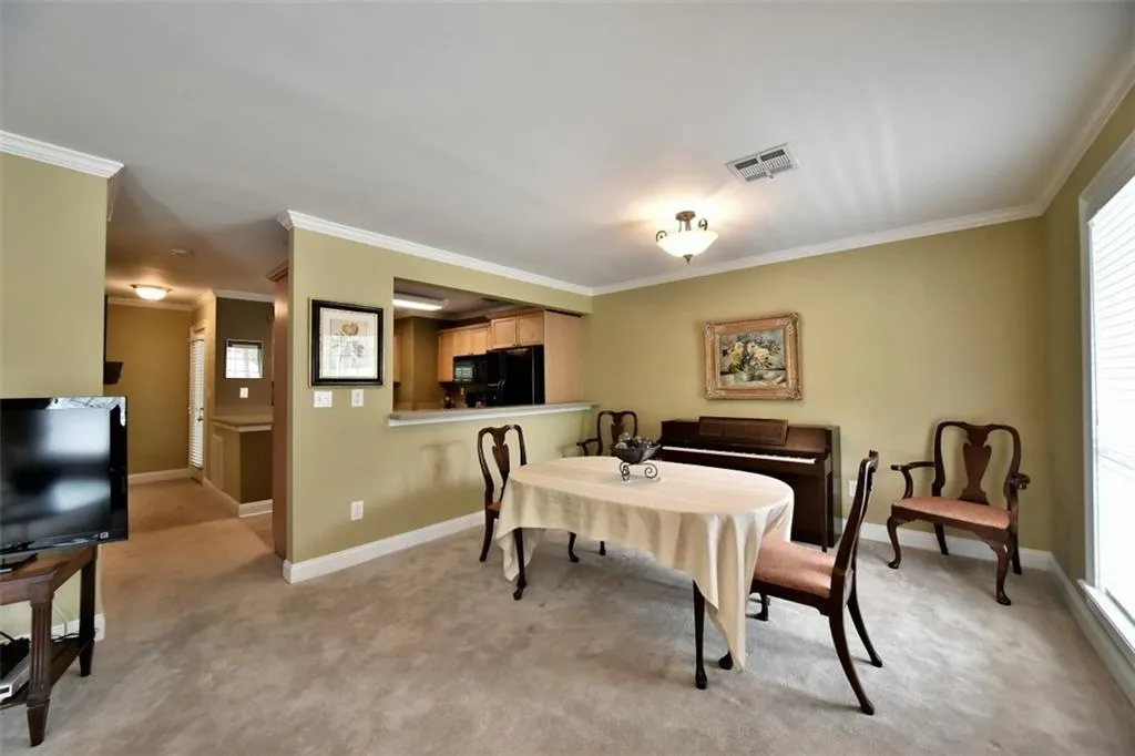 703 Masons Creek Circle, Sandy Springs, Georgia 30350, 2 Bedrooms Bedrooms, ,2 BathroomsBathrooms,Residential,Sold,703 Masons Creek Circle,5689345
