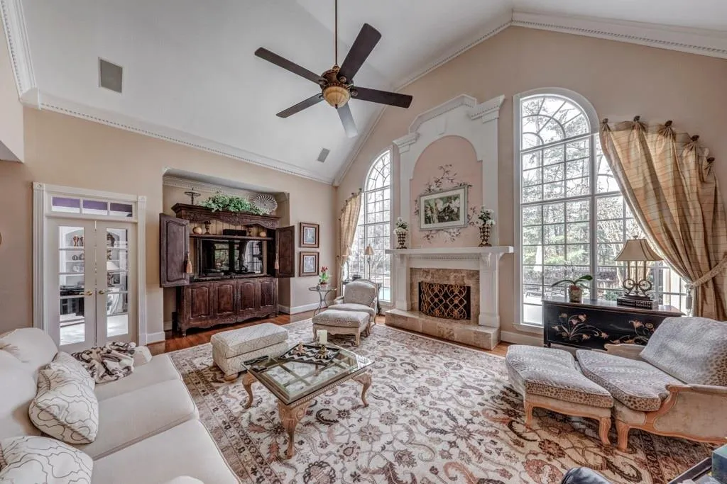 125 Sentinae Close, Sandy Springs, Georgia 30350, 5 Bedrooms Bedrooms, ,6 BathroomsBathrooms,Residential,Sold,125 Sentinae Close,6510263