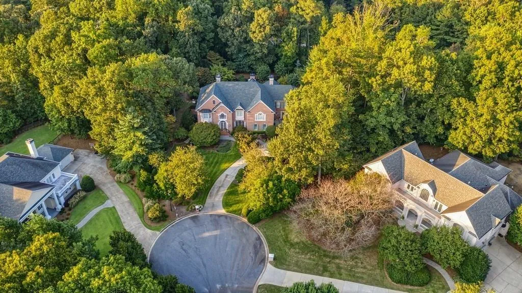 125 Sentinae Close, Sandy Springs, Georgia 30350, 5 Bedrooms Bedrooms, ,6 BathroomsBathrooms,Residential,Sold,125 Sentinae Close,6510263