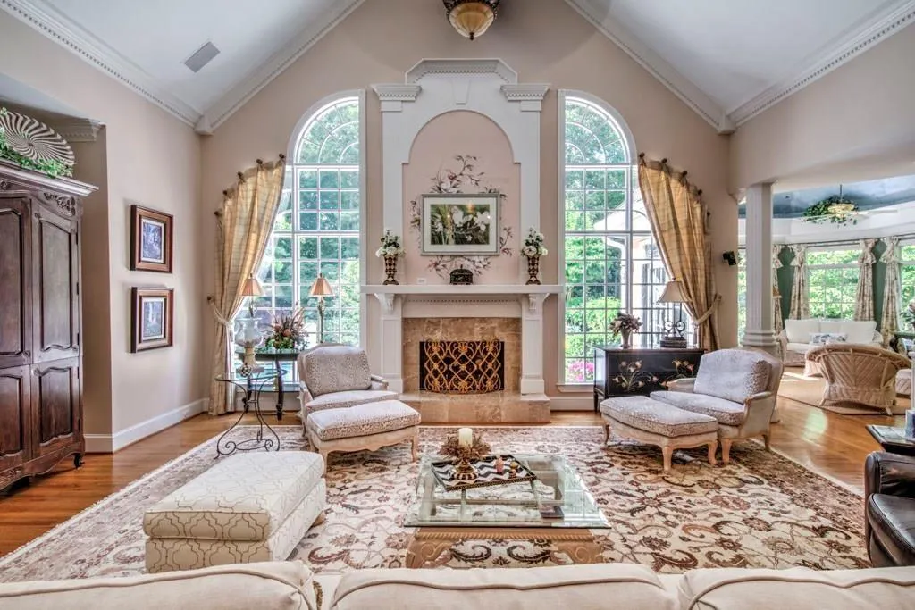 125 Sentinae Close, Sandy Springs, Georgia 30350, 5 Bedrooms Bedrooms, ,6 BathroomsBathrooms,Residential,Sold,125 Sentinae Close,6510263