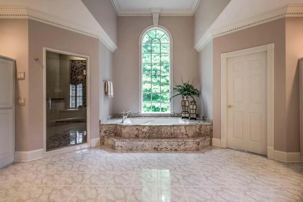 125 Sentinae Close, Sandy Springs, Georgia 30350, 5 Bedrooms Bedrooms, ,6 BathroomsBathrooms,Residential,Sold,125 Sentinae Close,6510263