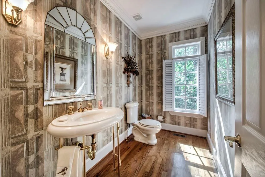 125 Sentinae Close, Sandy Springs, Georgia 30350, 5 Bedrooms Bedrooms, ,6 BathroomsBathrooms,Residential,Sold,125 Sentinae Close,6510263