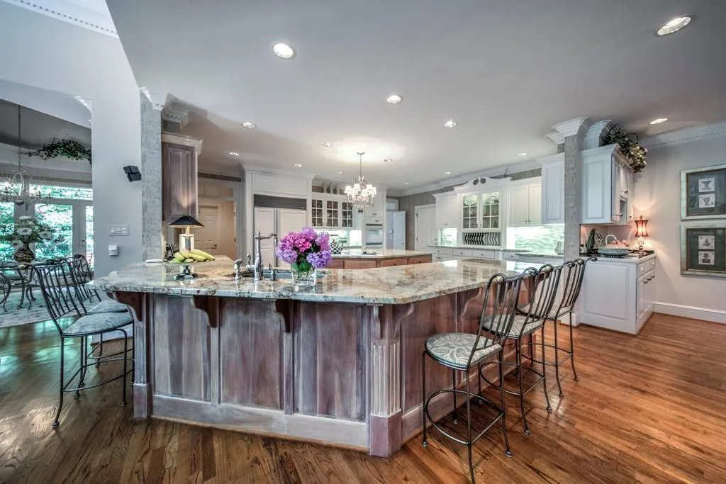 125 Sentinae Close, Sandy Springs, Georgia 30350, 5 Bedrooms Bedrooms, ,6 BathroomsBathrooms,Residential,Sold,125 Sentinae Close,6510263