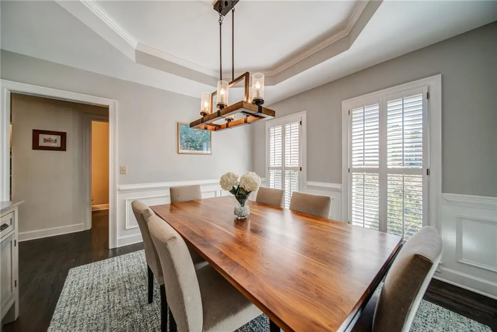 5345 S Trimble Road, Atlanta, Georgia 30342, 4 Bedrooms Bedrooms, ,3 BathroomsBathrooms,Residential,Sold,5345 S Trimble Road,7121534