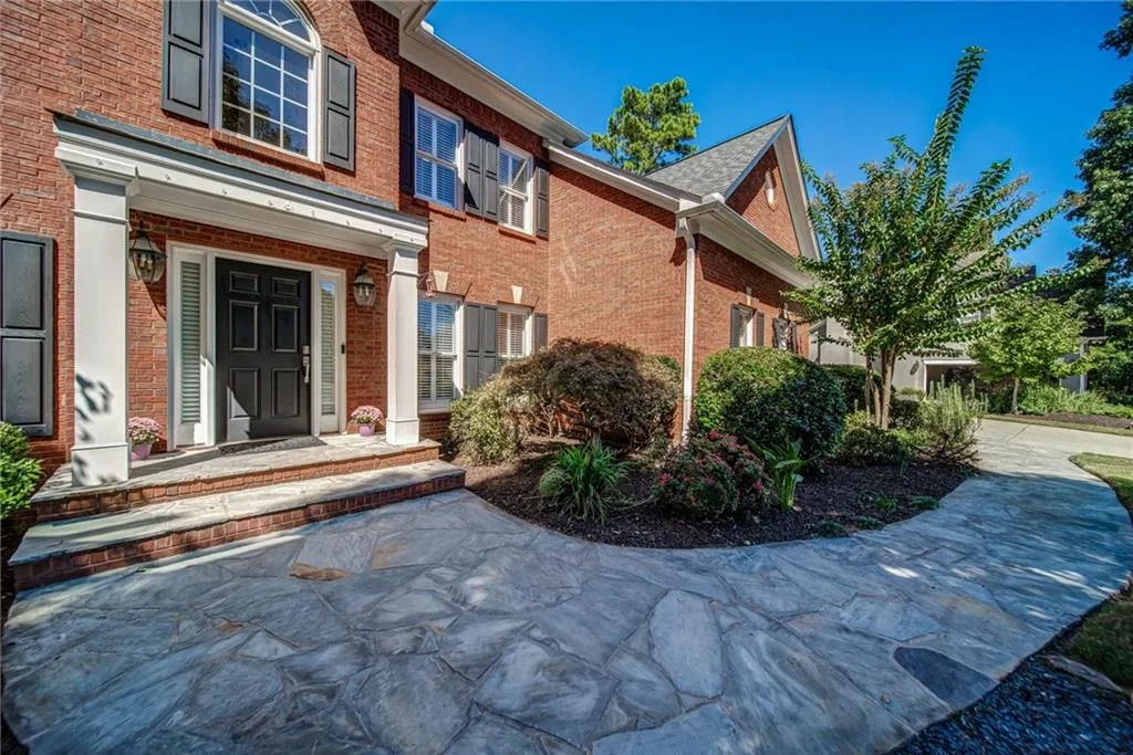 5345 S Trimble Road, Atlanta, Georgia 30342, 4 Bedrooms Bedrooms, ,3 BathroomsBathrooms,Residential,Sold,5345 S Trimble Road,7121534