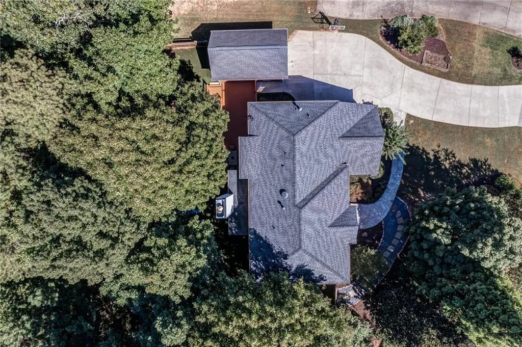 5345 S Trimble Road, Atlanta, Georgia 30342, 4 Bedrooms Bedrooms, ,3 BathroomsBathrooms,Residential,Sold,5345 S Trimble Road,7121534