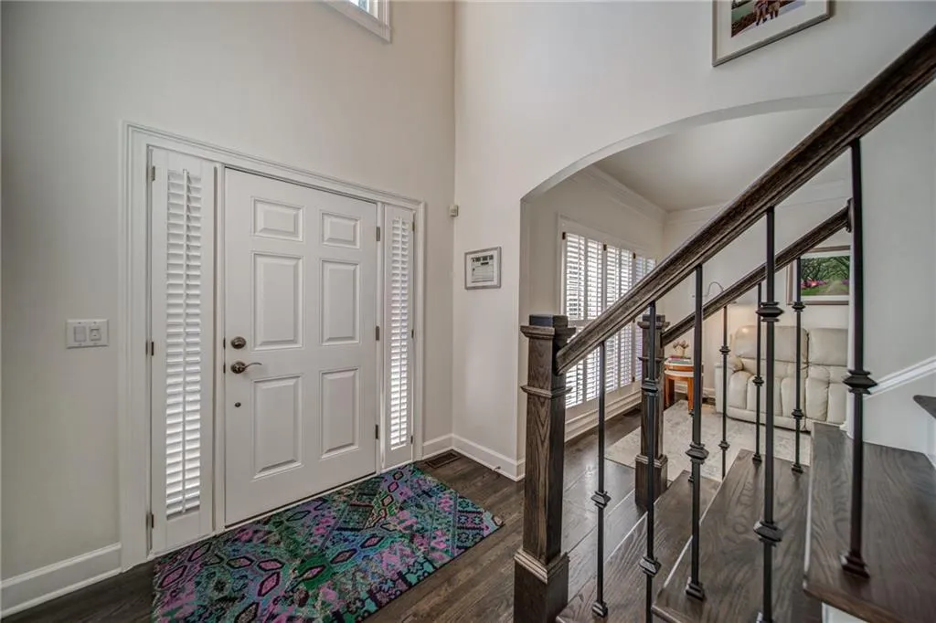 5345 S Trimble Road, Atlanta, Georgia 30342, 4 Bedrooms Bedrooms, ,3 BathroomsBathrooms,Residential,Sold,5345 S Trimble Road,7121534