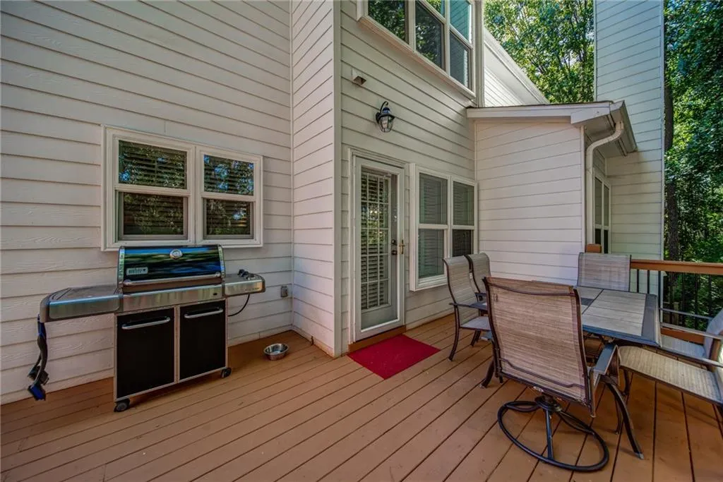 5345 S Trimble Road, Atlanta, Georgia 30342, 4 Bedrooms Bedrooms, ,3 BathroomsBathrooms,Residential,Sold,5345 S Trimble Road,7121534