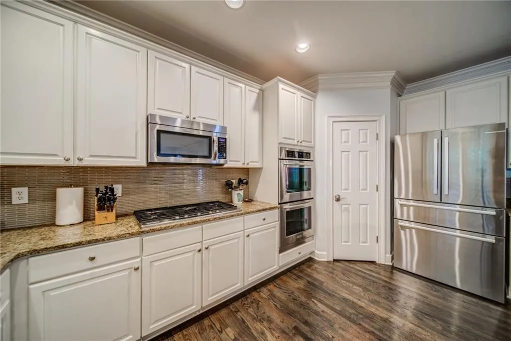 5345 S Trimble Road, Atlanta, Georgia 30342, 4 Bedrooms Bedrooms, ,3 BathroomsBathrooms,Residential,Sold,5345 S Trimble Road,7121534