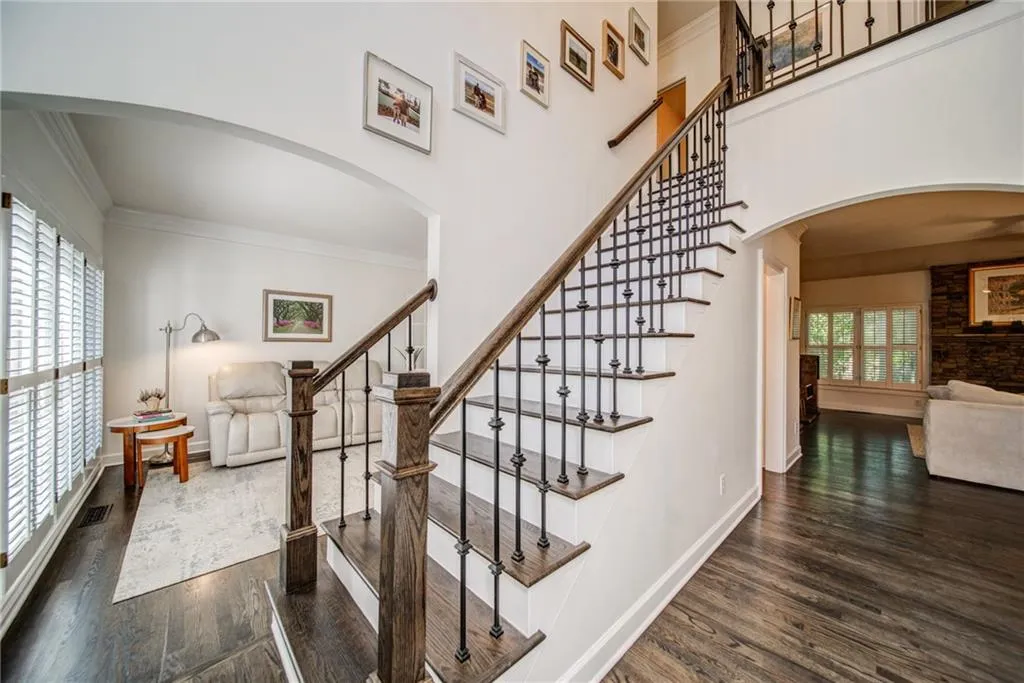 5345 S Trimble Road, Atlanta, Georgia 30342, 4 Bedrooms Bedrooms, ,3 BathroomsBathrooms,Residential,Sold,5345 S Trimble Road,7121534