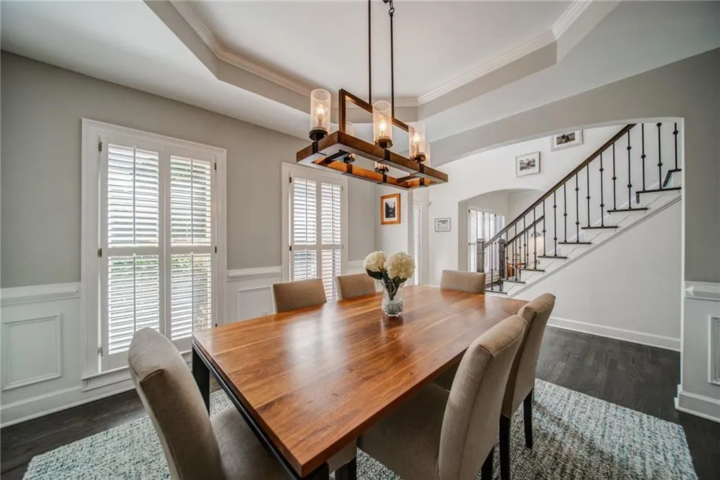 5345 S Trimble Road, Atlanta, Georgia 30342, 4 Bedrooms Bedrooms, ,3 BathroomsBathrooms,Residential,Sold,5345 S Trimble Road,7121534