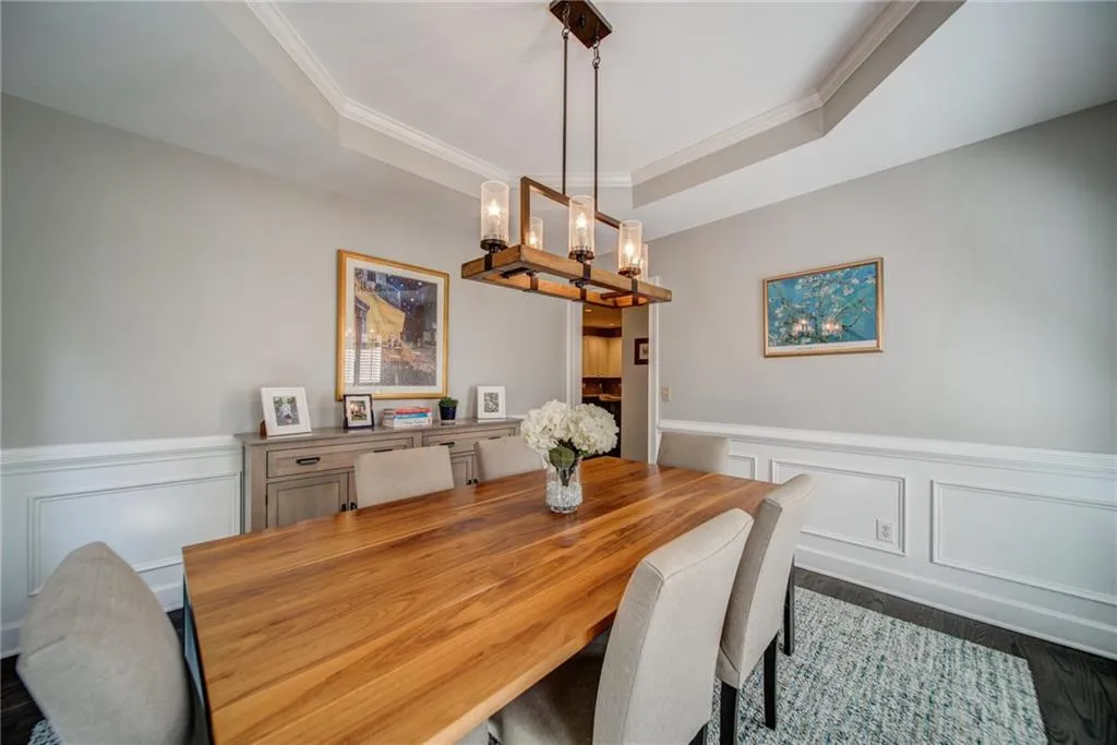 5345 S Trimble Road, Atlanta, Georgia 30342, 4 Bedrooms Bedrooms, ,3 BathroomsBathrooms,Residential,Sold,5345 S Trimble Road,7121534