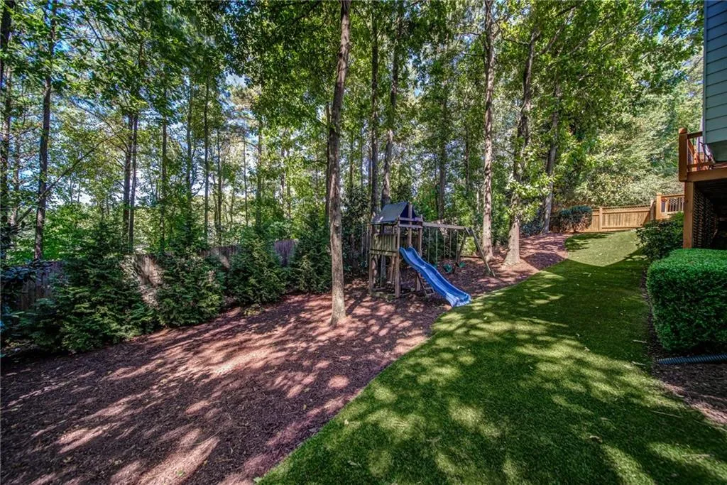 5345 S Trimble Road, Atlanta, Georgia 30342, 4 Bedrooms Bedrooms, ,3 BathroomsBathrooms,Residential,Sold,5345 S Trimble Road,7121534