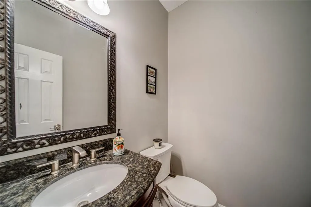 5345 S Trimble Road, Atlanta, Georgia 30342, 4 Bedrooms Bedrooms, ,3 BathroomsBathrooms,Residential,Sold,5345 S Trimble Road,7121534