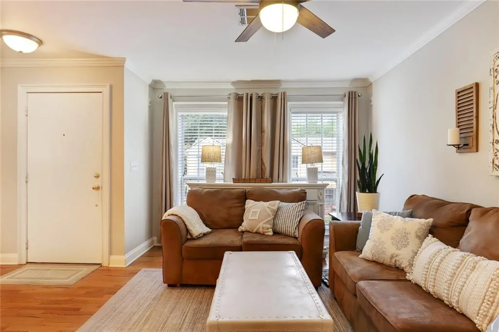 1303 Masons Creek Circle, Sandy Springs, Georgia 30350, 3 Bedrooms Bedrooms, ,2 BathroomsBathrooms,Residential,Sold,1303 Masons Creek Circle,6752818