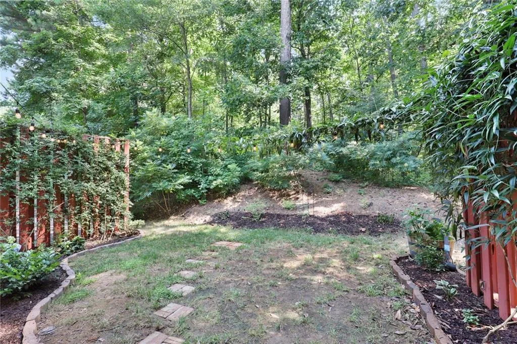 1303 Masons Creek Circle, Sandy Springs, Georgia 30350, 3 Bedrooms Bedrooms, ,2 BathroomsBathrooms,Residential,Sold,1303 Masons Creek Circle,6752818