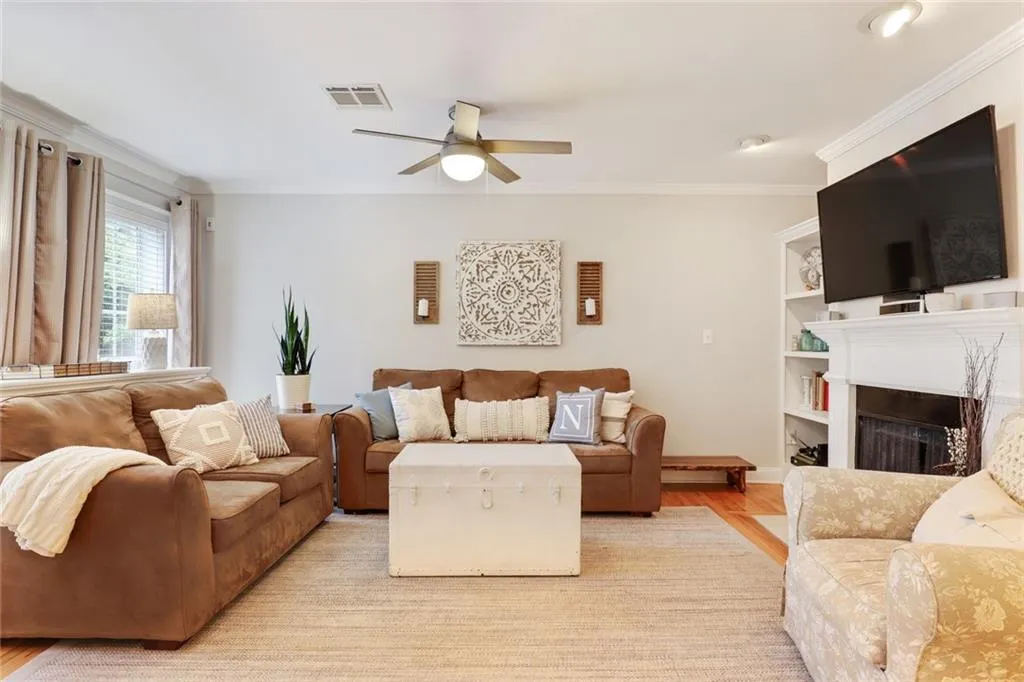 1303 Masons Creek Circle, Sandy Springs, Georgia 30350, 3 Bedrooms Bedrooms, ,2 BathroomsBathrooms,Residential,Sold,1303 Masons Creek Circle,6752818