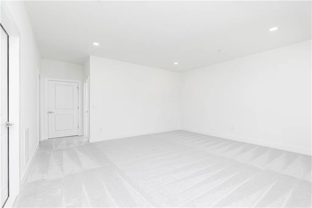 2184 Crestview Drive Unit 56, Brookhaven, Georgia 30319, 4 Bedrooms Bedrooms, ,4 BathroomsBathrooms,Residential,For Sale,2184 Crestview Drive Unit 56,7672441