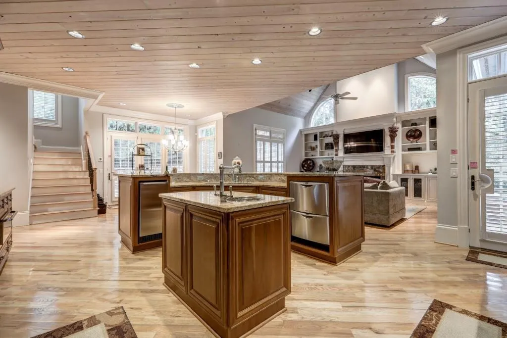 5455 Claire Rose Lane, Sandy Springs, Georgia 30327, 6 Bedrooms Bedrooms, ,6 BathroomsBathrooms,Residential,Sold,5455 Claire Rose Lane,6096784