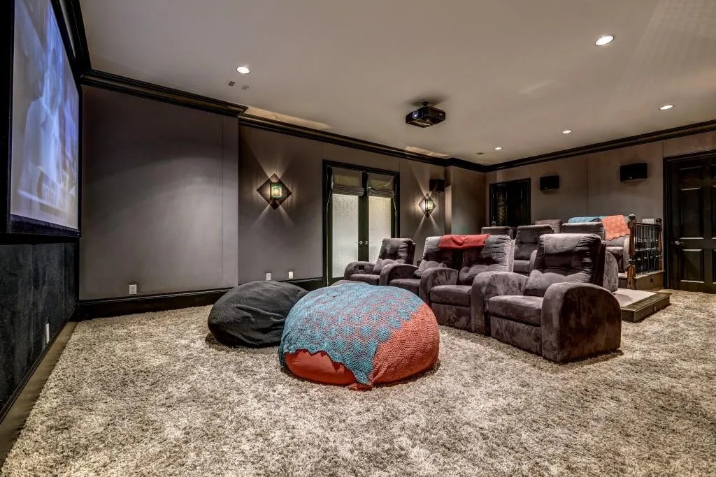 5455 Claire Rose Lane, Sandy Springs, Georgia 30327, 6 Bedrooms Bedrooms, ,6 BathroomsBathrooms,Residential,Sold,5455 Claire Rose Lane,6096784