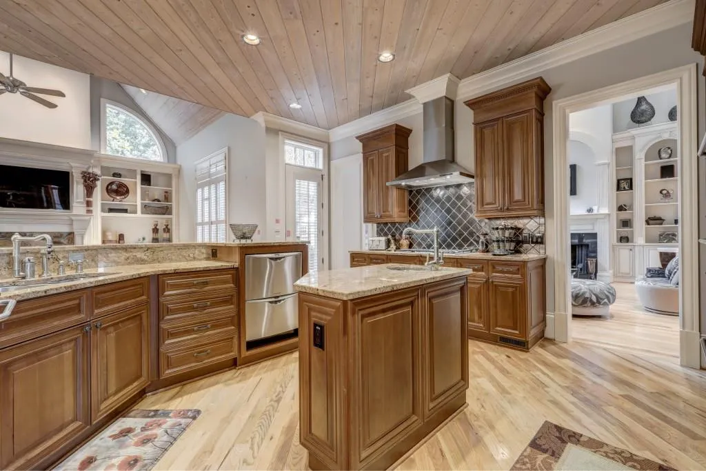 5455 Claire Rose Lane, Sandy Springs, Georgia 30327, 6 Bedrooms Bedrooms, ,6 BathroomsBathrooms,Residential,Sold,5455 Claire Rose Lane,6096784