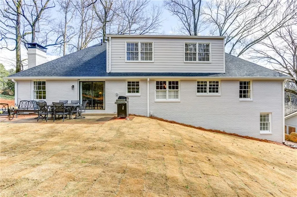 210 Abington Drive, Sandy Springs, Georgia 30328, 4 Bedrooms Bedrooms, ,2 BathroomsBathrooms,Residential,Sold,210 Abington Drive,6841077