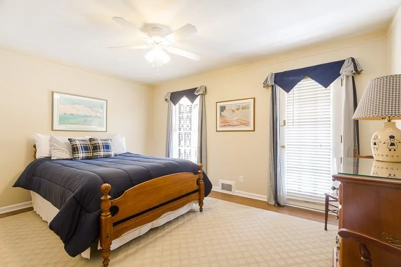 850 Landmark Drive, Sandy Springs, Georgia 30342, 5 Bedrooms Bedrooms, ,3 BathroomsBathrooms,Residential,Sold,850 Landmark Drive,5822779