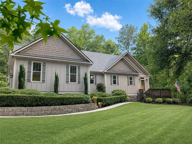 207 Marion Beavers Road, Sharpsburg, Georgia 30277
