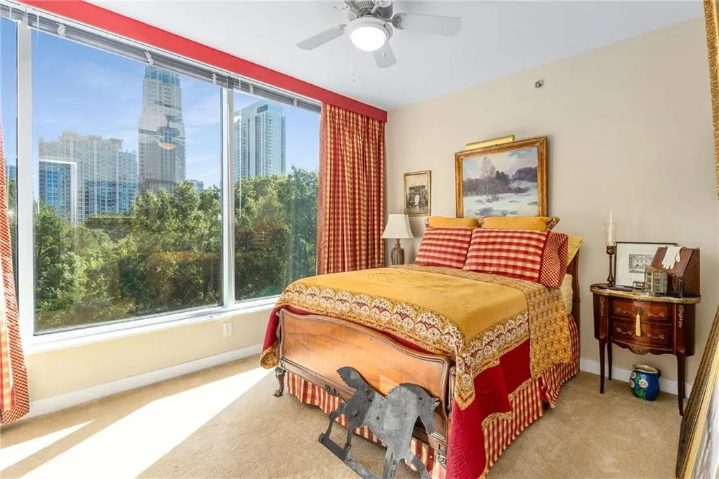 3338 Peachtree Road Ne Unit 407, Atlanta, Georgia 30326, 2 Bedrooms Bedrooms, ,2 BathroomsBathrooms,Residential,For Sale,3338 Peachtree Road Ne Unit 407,7662475