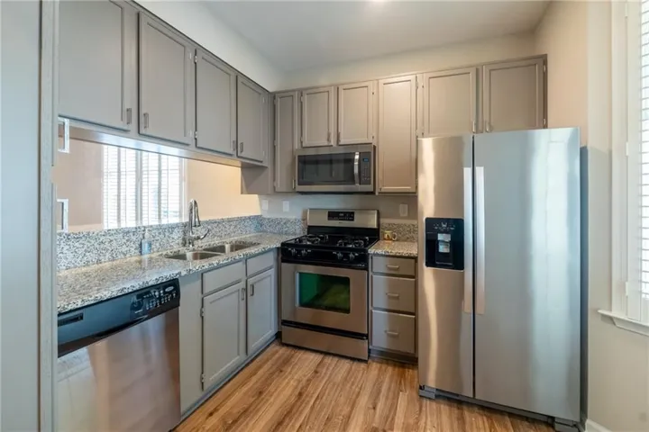 145 Victoria Way, Roswell, Georgia 30075