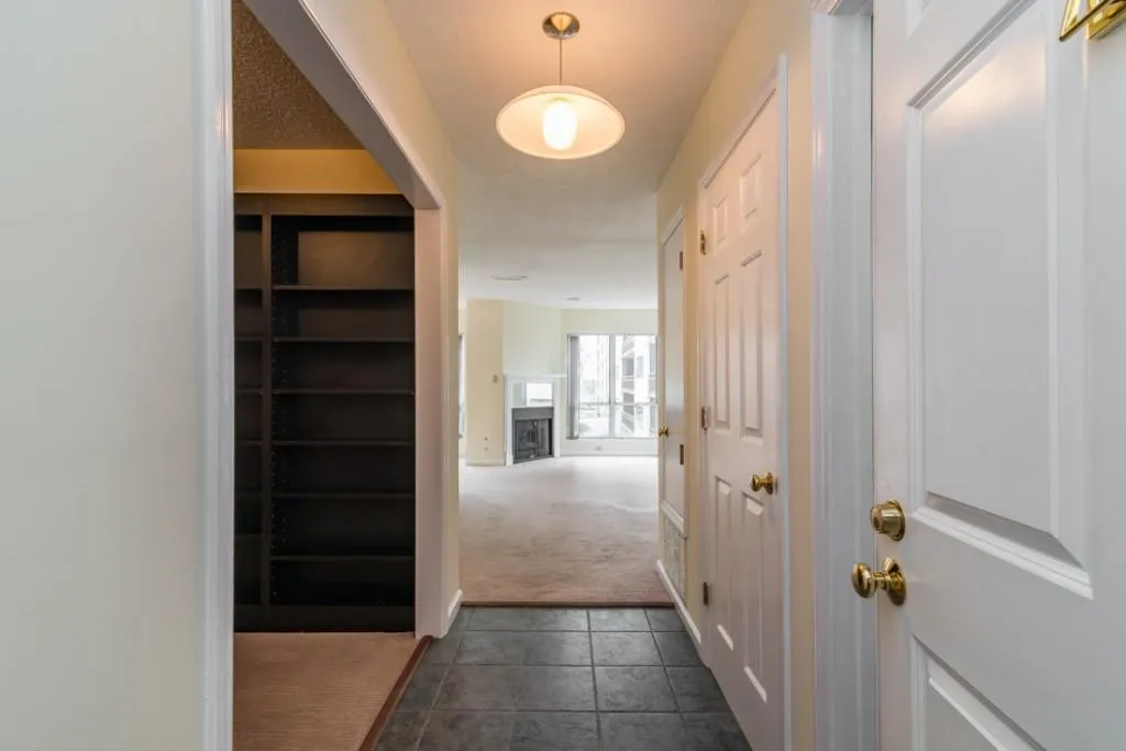 244 13th Street Ne Unit 315, Atlanta, Georgia 30309, 1 Bedroom Bedrooms, ,1 BathroomBathrooms,Residential,Sold,244 13th Street Ne Unit 315,5823794