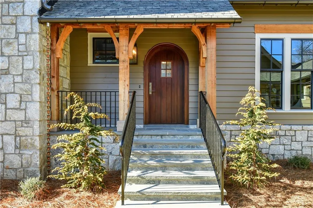 2882 N Hills Drive Ne, Atlanta, Georgia 30305, 5 Bedrooms Bedrooms, ,5 BathroomsBathrooms,Residential,Sold,2882 N Hills Drive Ne,5955116