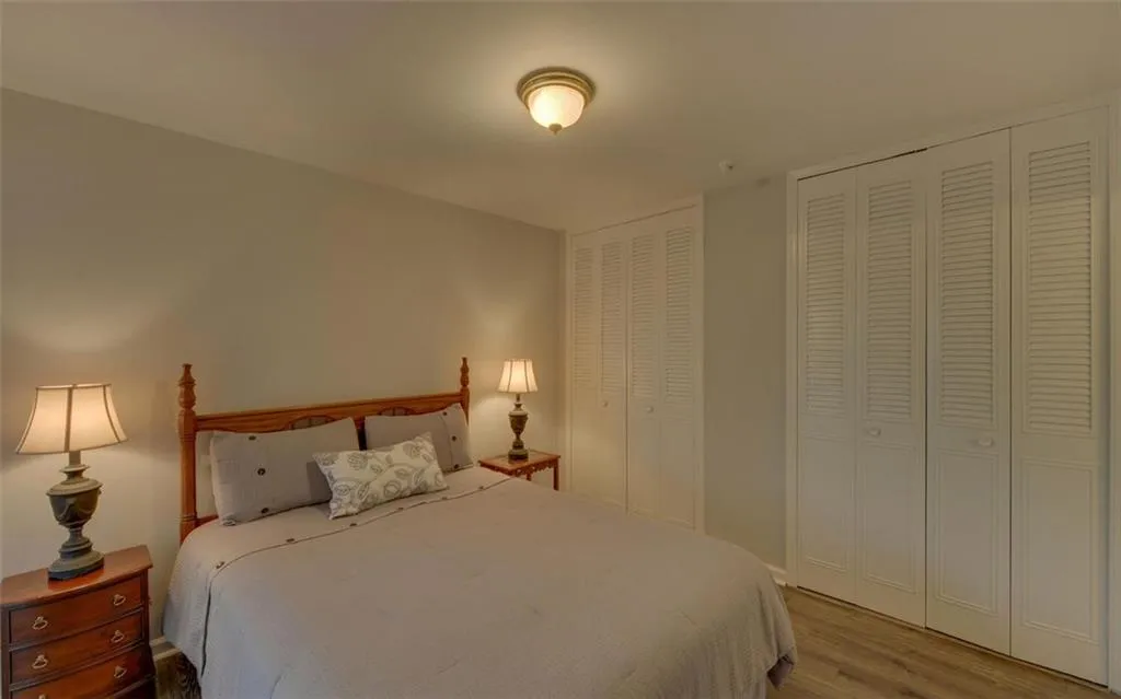 5400 Roswell Road Ne Unit L-12, Sandy Springs, Georgia 30342, 2 Bedrooms Bedrooms, ,2 BathroomsBathrooms,Residential,Sold,5400 Roswell Road Ne Unit L-12,6818535