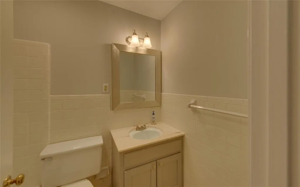 5400 Roswell Road Ne Unit L-12, Sandy Springs, Georgia 30342, 2 Bedrooms Bedrooms, ,2 BathroomsBathrooms,Residential,Sold,5400 Roswell Road Ne Unit L-12,6818535