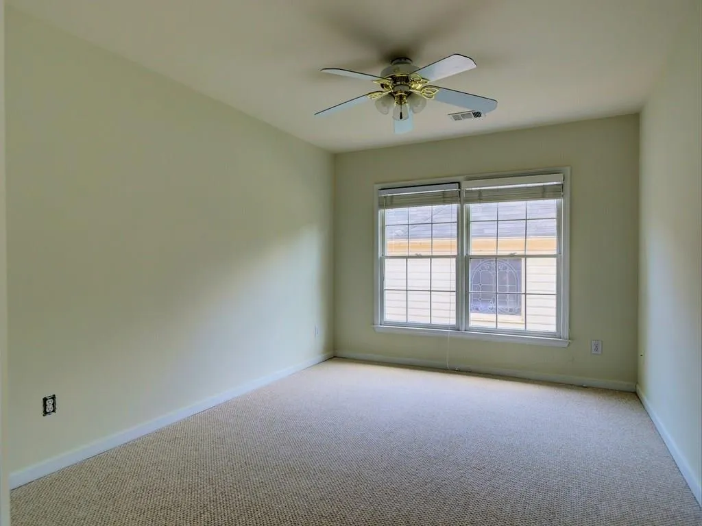 400 Glenridge Close Court, Atlanta, Georgia 30328, 4 Bedrooms Bedrooms, ,2 BathroomsBathrooms,Residential,Sold,400 Glenridge Close Court,5551842
