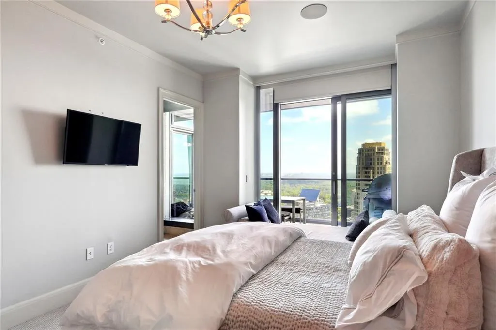 Secondary Suite