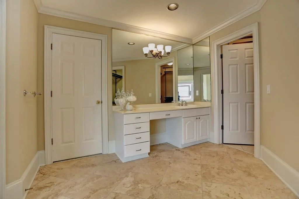 125 Savannah Estates Drive, Sandy Springs, Georgia 30350, 4 Bedrooms Bedrooms, ,3 BathroomsBathrooms,Residential,Sold,125 Savannah Estates Drive,5837451