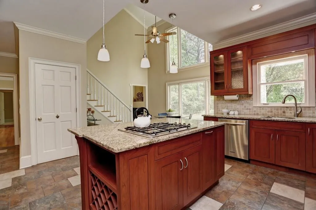 125 Savannah Estates Drive, Sandy Springs, Georgia 30350, 4 Bedrooms Bedrooms, ,3 BathroomsBathrooms,Residential,Sold,125 Savannah Estates Drive,5837451